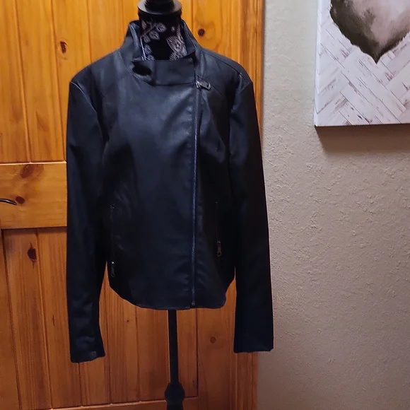 NWOT Marc New York Andrew Marc XXL Black Faux Leather Jacket - Picture 2 of 7